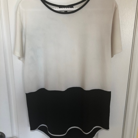 SOLD - White and black blouse - Picture 1 of 4